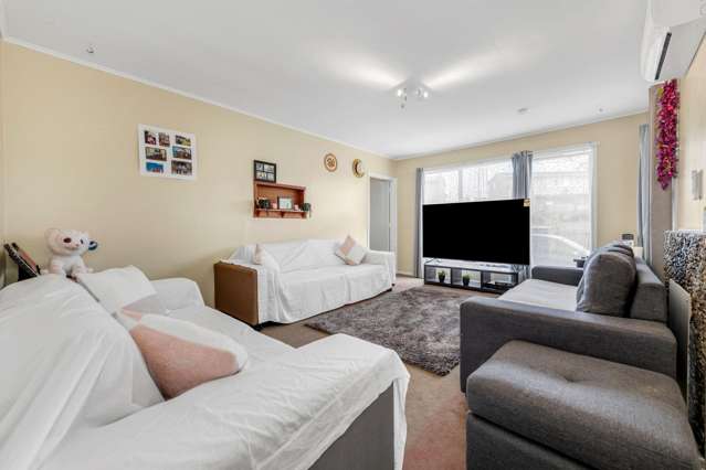 23 Tindall Crescent Otara_2