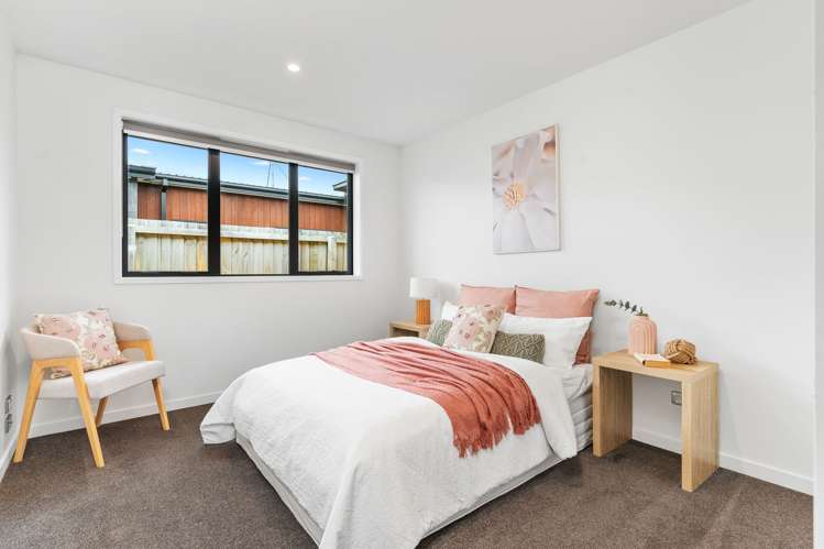 24 Robert Duncan Road Belfast_11