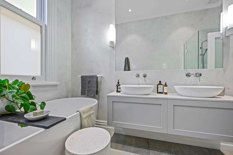 9 Shoal Bay Road Devonport_42