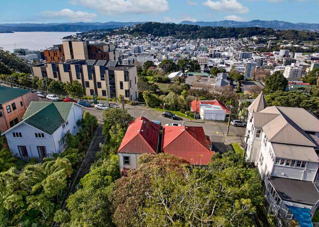 Kelburn - Villas Ready for Renovation or Redevelop