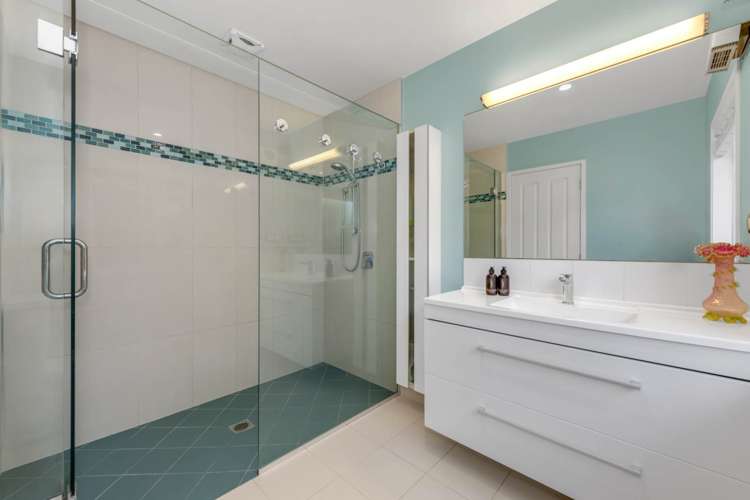 1 Defender Crescent Beachlands_15