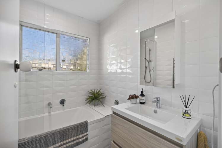 21 Heaphy Street Westown_2
