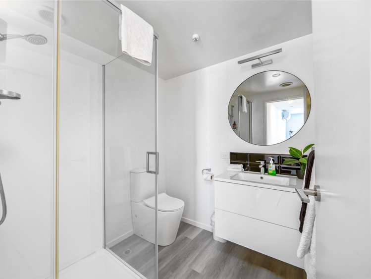 2/7 Wellington Street Russell_9