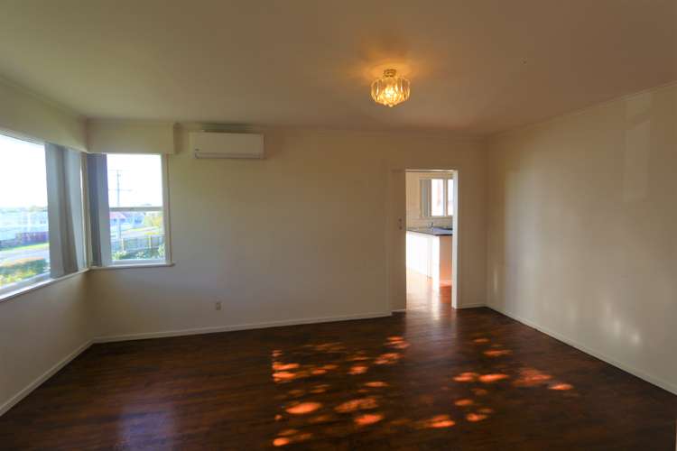 22 Laura Street Kelston_13