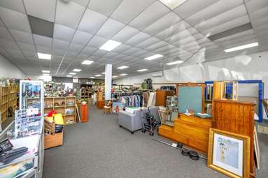 3 Trading Place_1