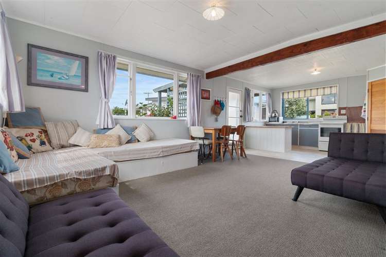 609b Ocean Road Whangamata_12
