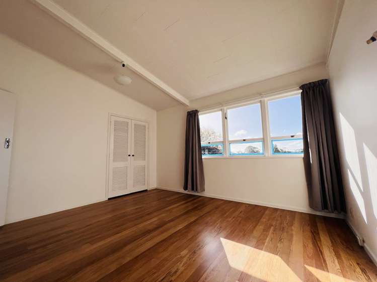 122 Vodanovich Road Te Atatu South_7