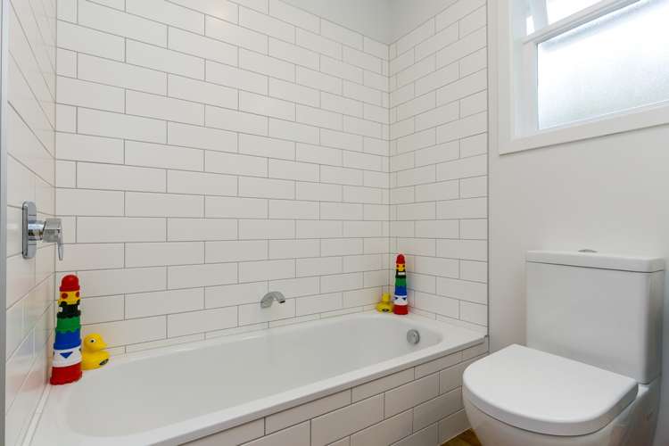 5 Winston Street Crofton Downs_11