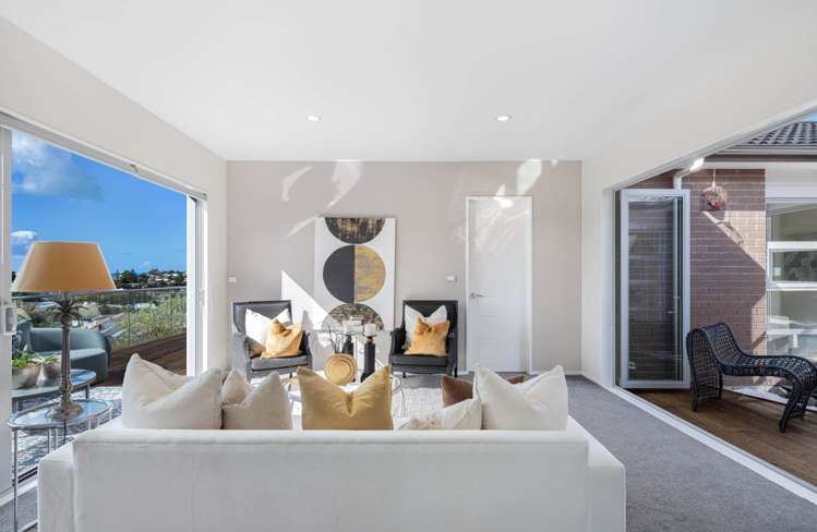 14 Ruth Craig Place Stanmore Bay_5