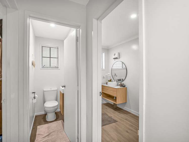 64 Karnak Crescent Russley_20