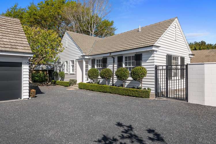 48 McDougall Avenue Merivale_40
