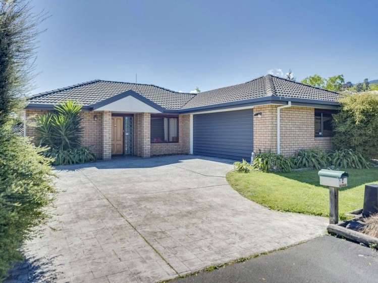 4 Heath Place Stoke_0