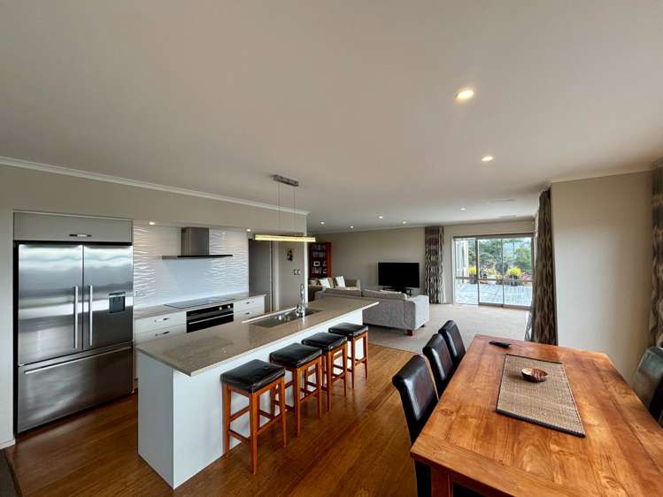 9 Woodridge Drive Stanmore Bay_3