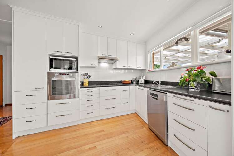 32 Alton Terrace Pakuranga Heights_9