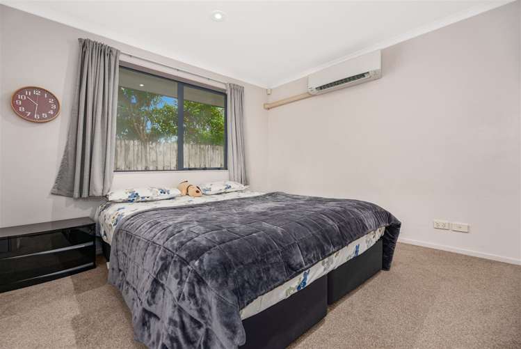 8/72 Swanson Road Henderson_13