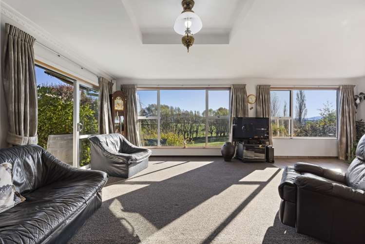 1632 Cust Road Cust_15