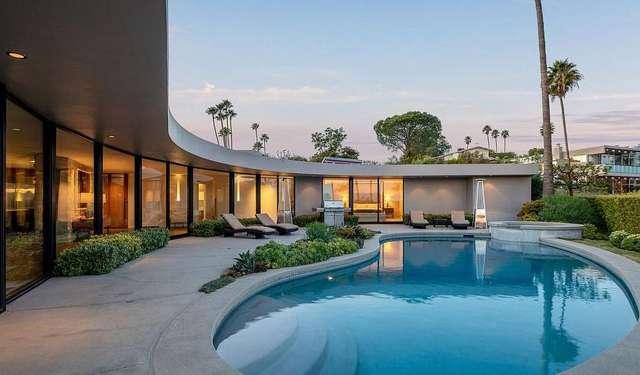 Elon Musk's spaceship-shaped mansion for sale