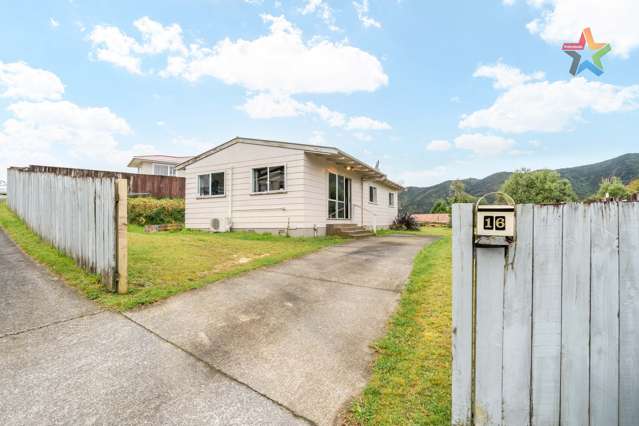 16 Newburn Grove Wainuiomata_1