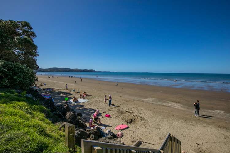 17 West Hoe Heights Orewa_11