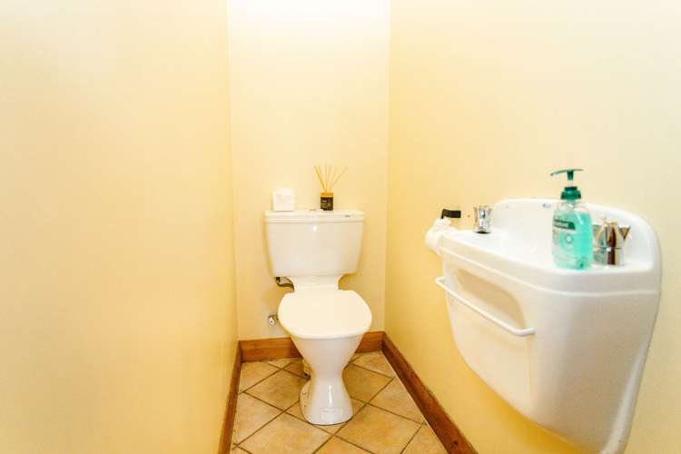 9 Edward Street Dannevirke_17