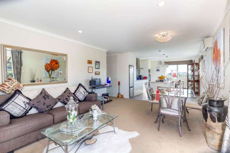 Unit 33/8 Village Place Tuakau_11