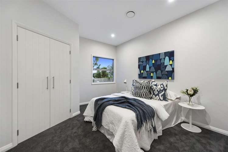 6 Heathfield Avenue Huntington_8