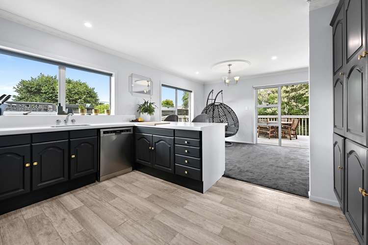 12 Resthill Crescent Glenview_8