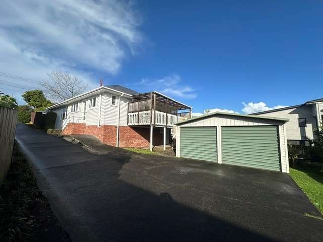 Forrest Hill Road