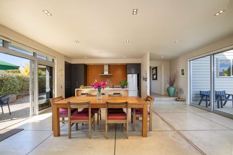 10 Lanes Road Alexandra_8