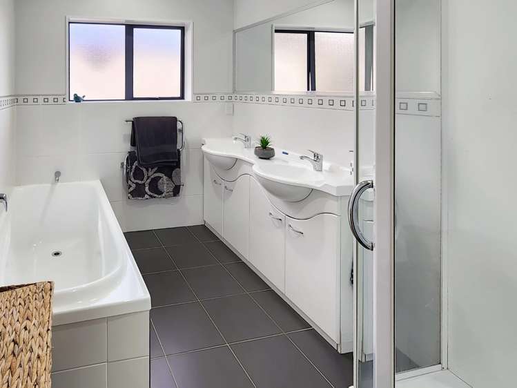 16 Birkinshaw Grove Riverstone Terraces_14