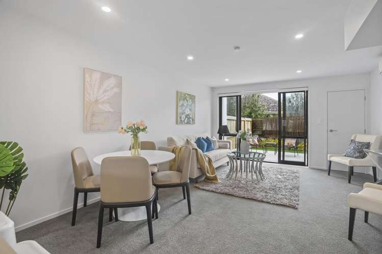 4/10 Shamrock Lane Te Atatu Peninsula_5