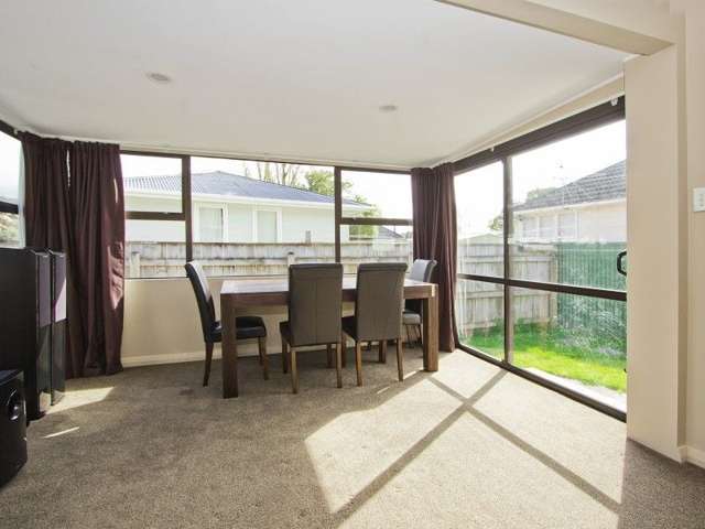 4 Hollard Grove Avalon_1