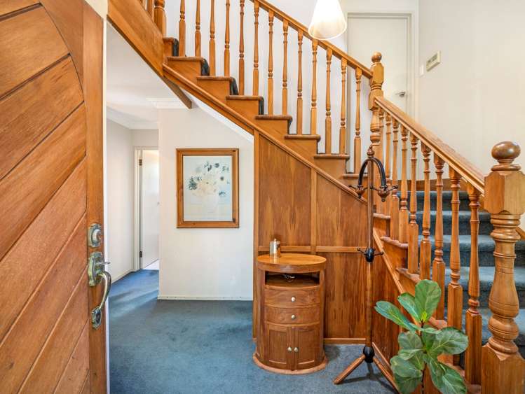 1 Acton Place Saint Johns Hill_16