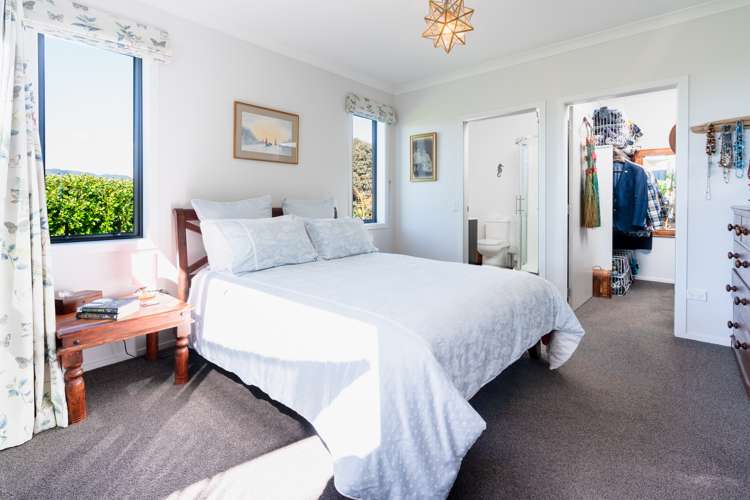 18 Takahe Drive Paraparaumu Beach_23