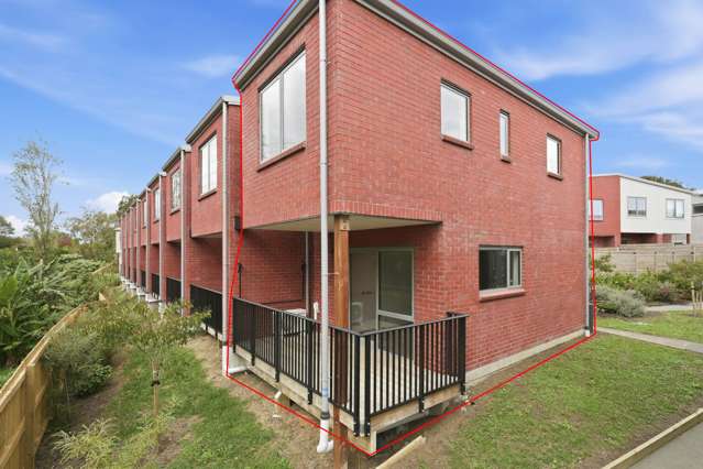 85 Te Ara Wai Mangere East_1