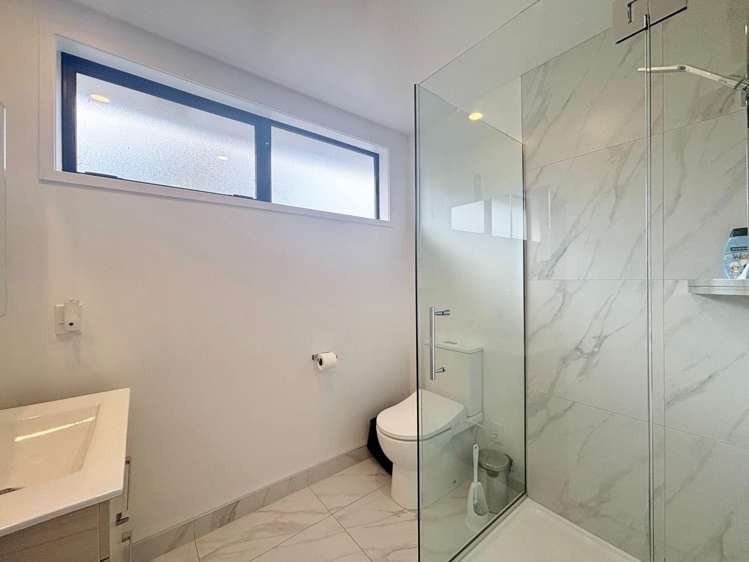 3/3 Matata Pl Dallington_16