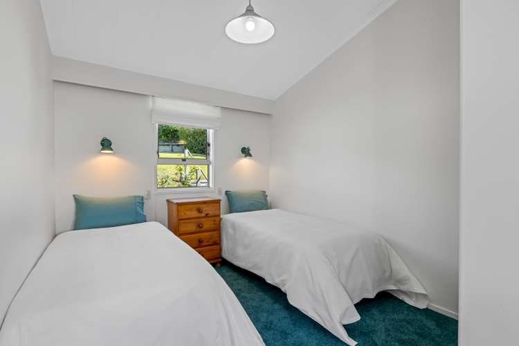 30 Upper Chelverton Drive Red Beach_16