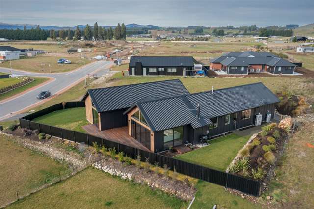 6 Ralph Moir Drive Te Anau_1