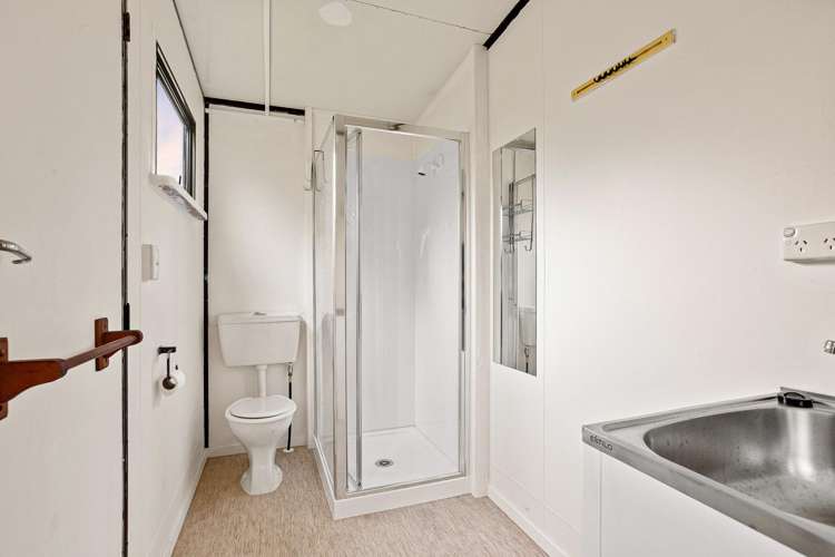 2 Western Road Laingholm_15