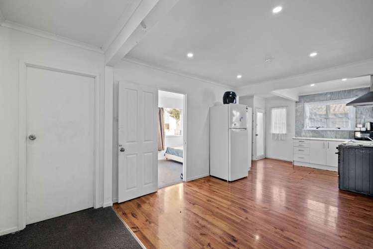 8 Martin Road Manurewa_11