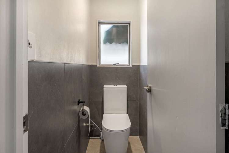 354 Royal Road Massey_13