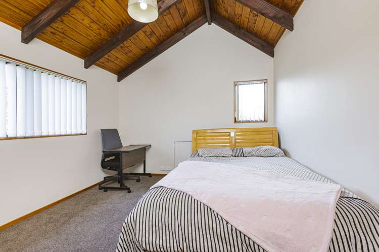 2/283 Massey Road Mangere East_6