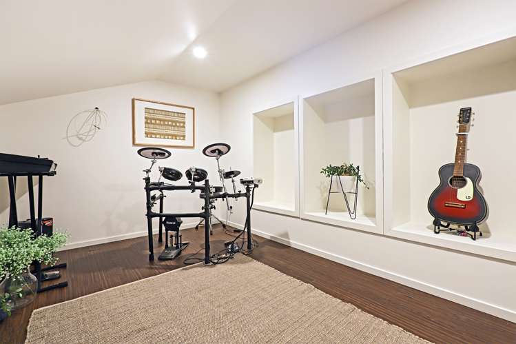 16 Clydesdale Way Frimley_17