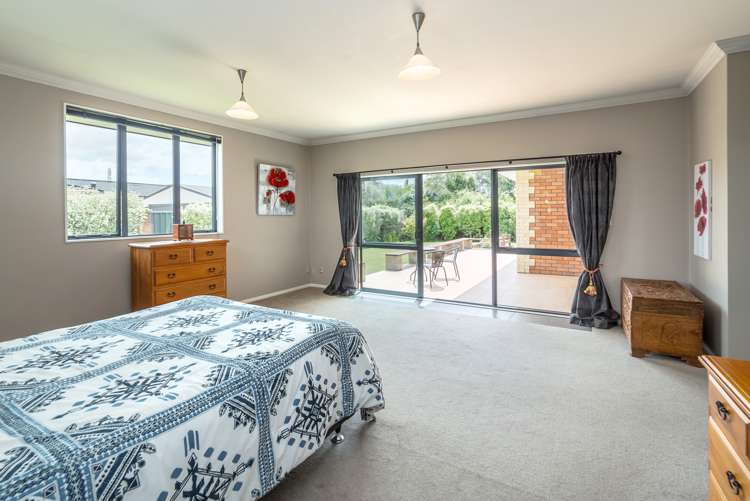 6 Ivondale Grove Solway_21