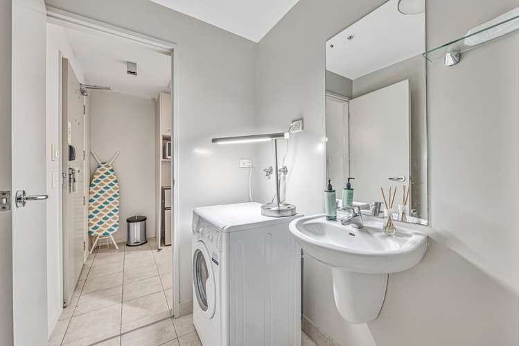 11/188g Hobson Street Auckland Central_9