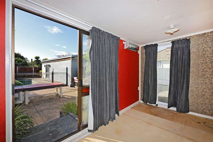 1211 Beatty Place Mayfair_9