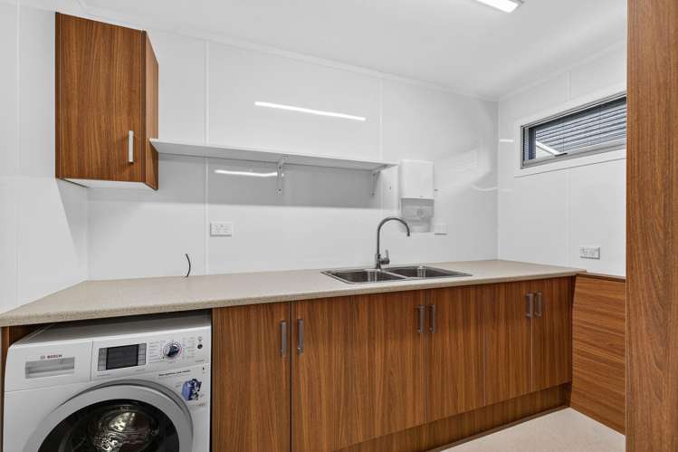 72 Jellicoe Drive Hamilton East_22