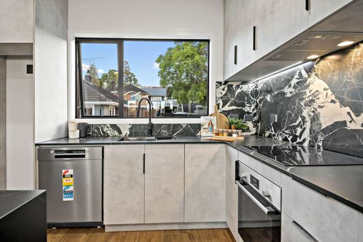 6/65 Stottholm Road Titirangi_11