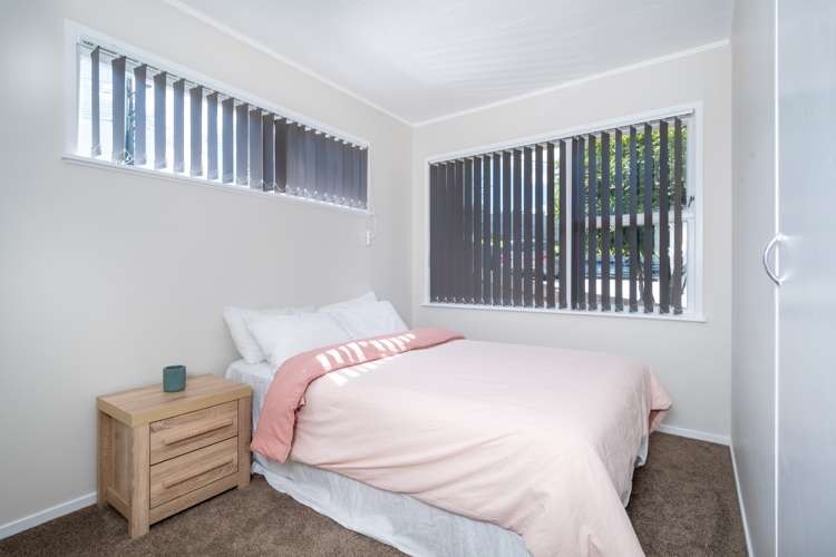 63 Hetherington Road Ranui_6