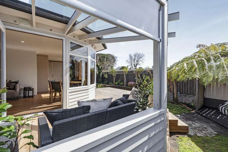 11 George Street New Plymouth Central_17